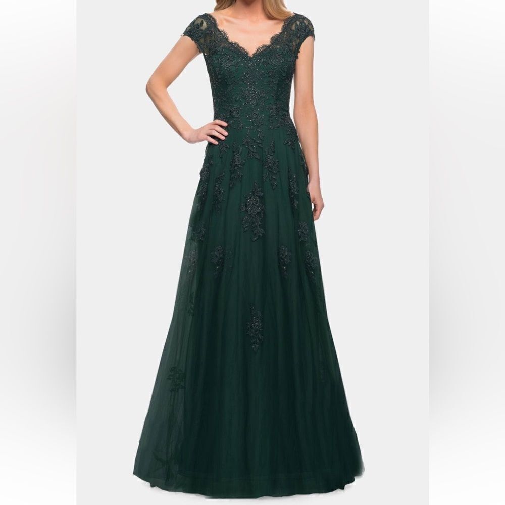 La Femme Embellished Tulle & Lace A-Line Gown Dark Emerald Size 4 NEW MSRP $599